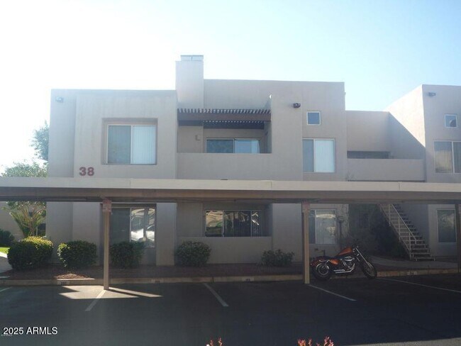Building Photo - 11260 N 92nd St