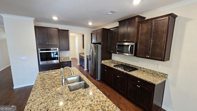 Building Photo - 13106 Vista Dr SE