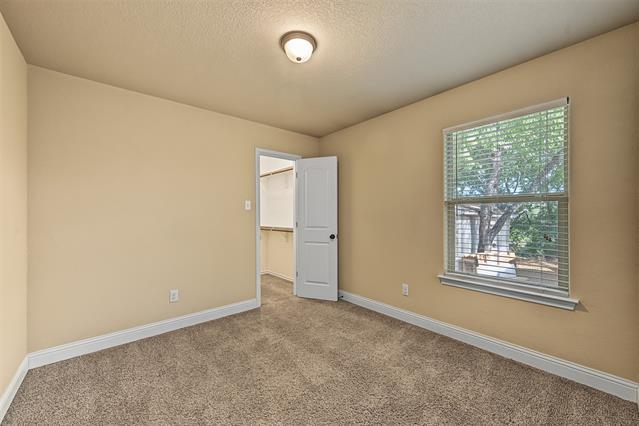 Building Photo - 3216 S Cherry Ln