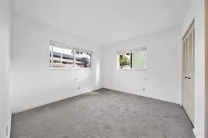 Building Photo - 7897 Golf Cir Dr