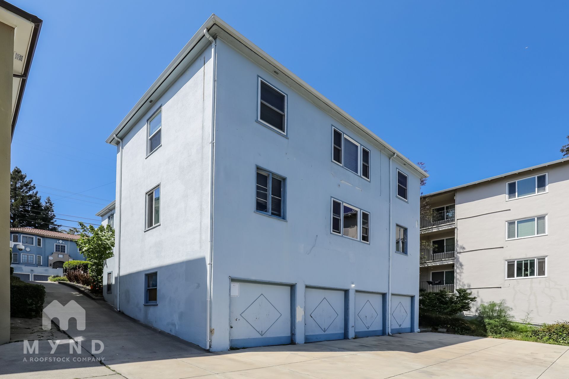 Building Photo - 848 Erie St
