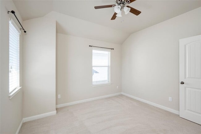 Building Photo - 4211 Oldenburg Ln