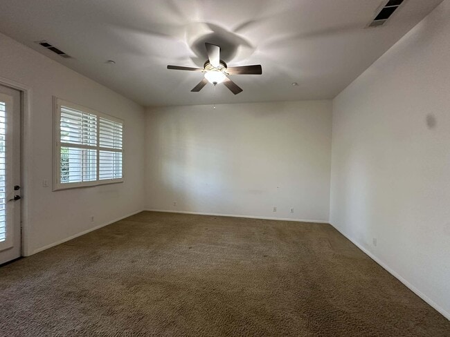 Building Photo - 13 Vista Mirage Way