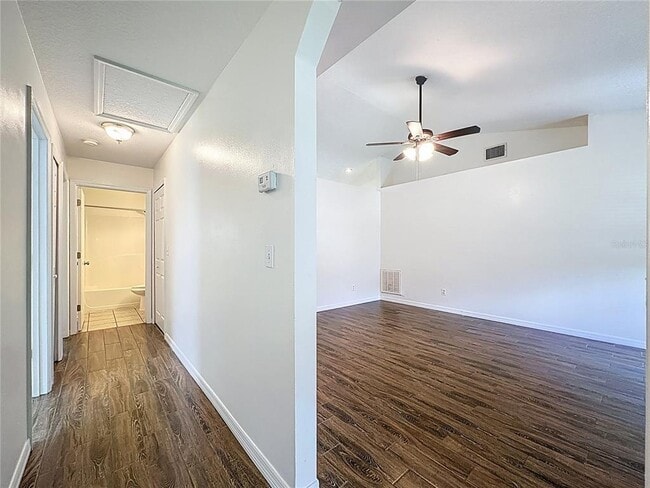 Building Photo - 1170 Myrtle Ave