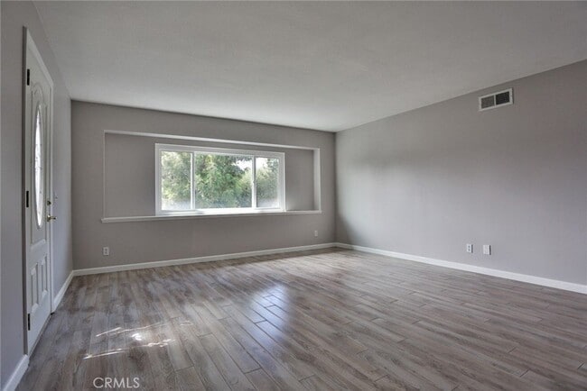 Building Photo - 16862 Coach Ln