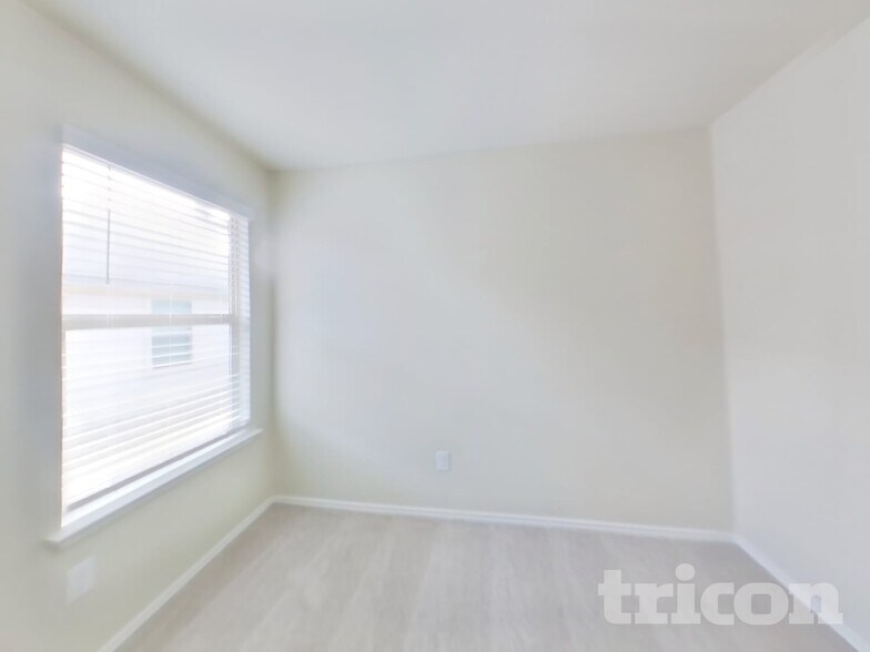 Building Photo - 1152 Ibis Falls Loop