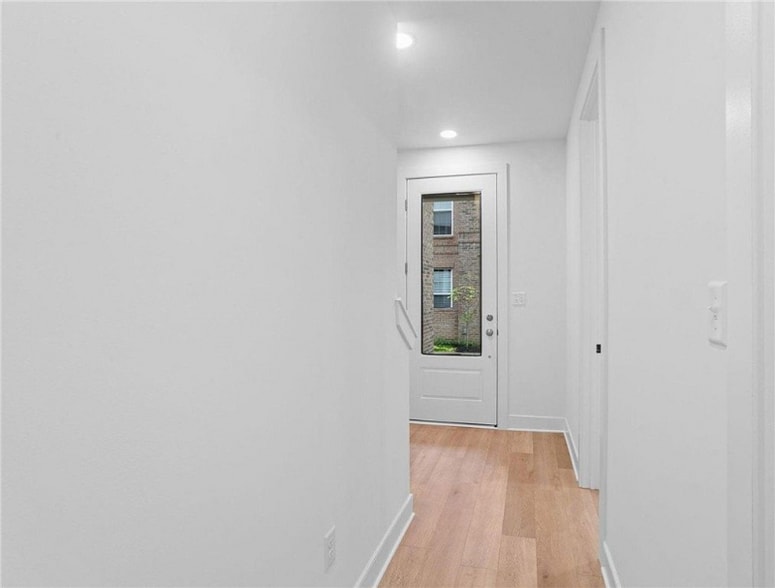 Building Photo - 207 Oliver Wy