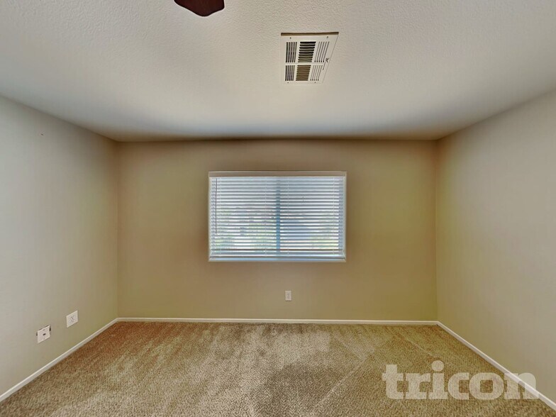 Building Photo - 4928 Blue Bay Ct