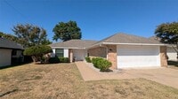 Building Photo - 750 Rosehill Ln