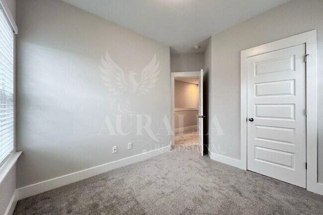 Building Photo - 8520 Silsbee Dr
