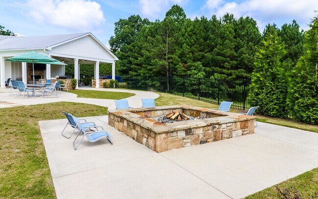 Building Photo - 219 Riley Cir