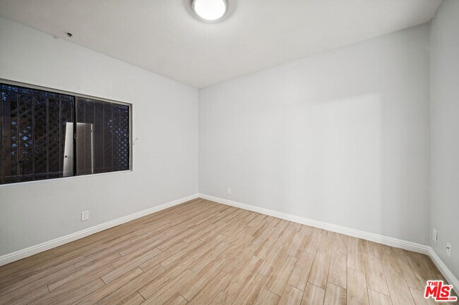 Building Photo - 5751 W Olympic Blvd