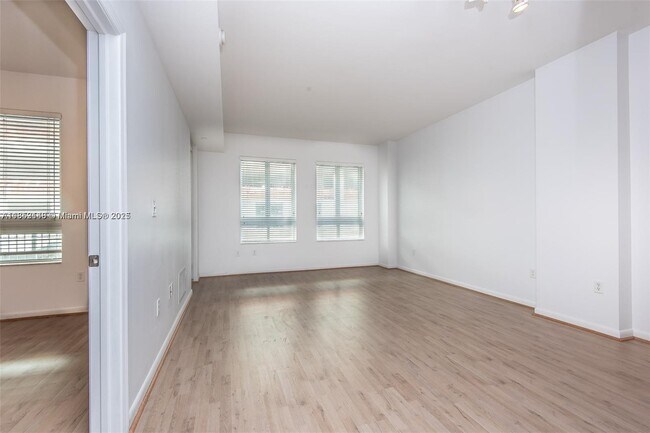 Building Photo - 7350 SW 89th St
