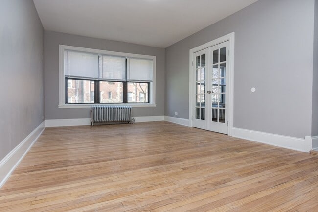 Interior Photo - 8209 S Ellis Avenue (NEW)