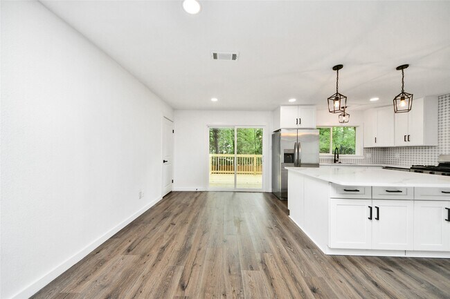 Building Photo - 33 Kittiwake Ct