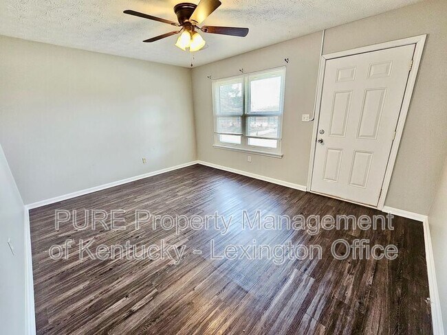 Building Photo - 114 Birch Dr
