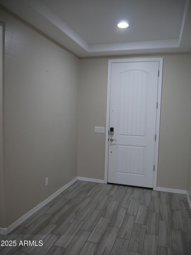 Building Photo - 1322 E Gemini Pl