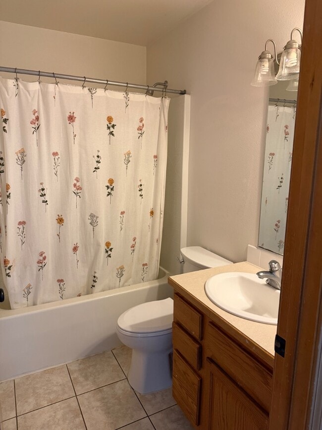 Building Photo - 301 Casi Ct