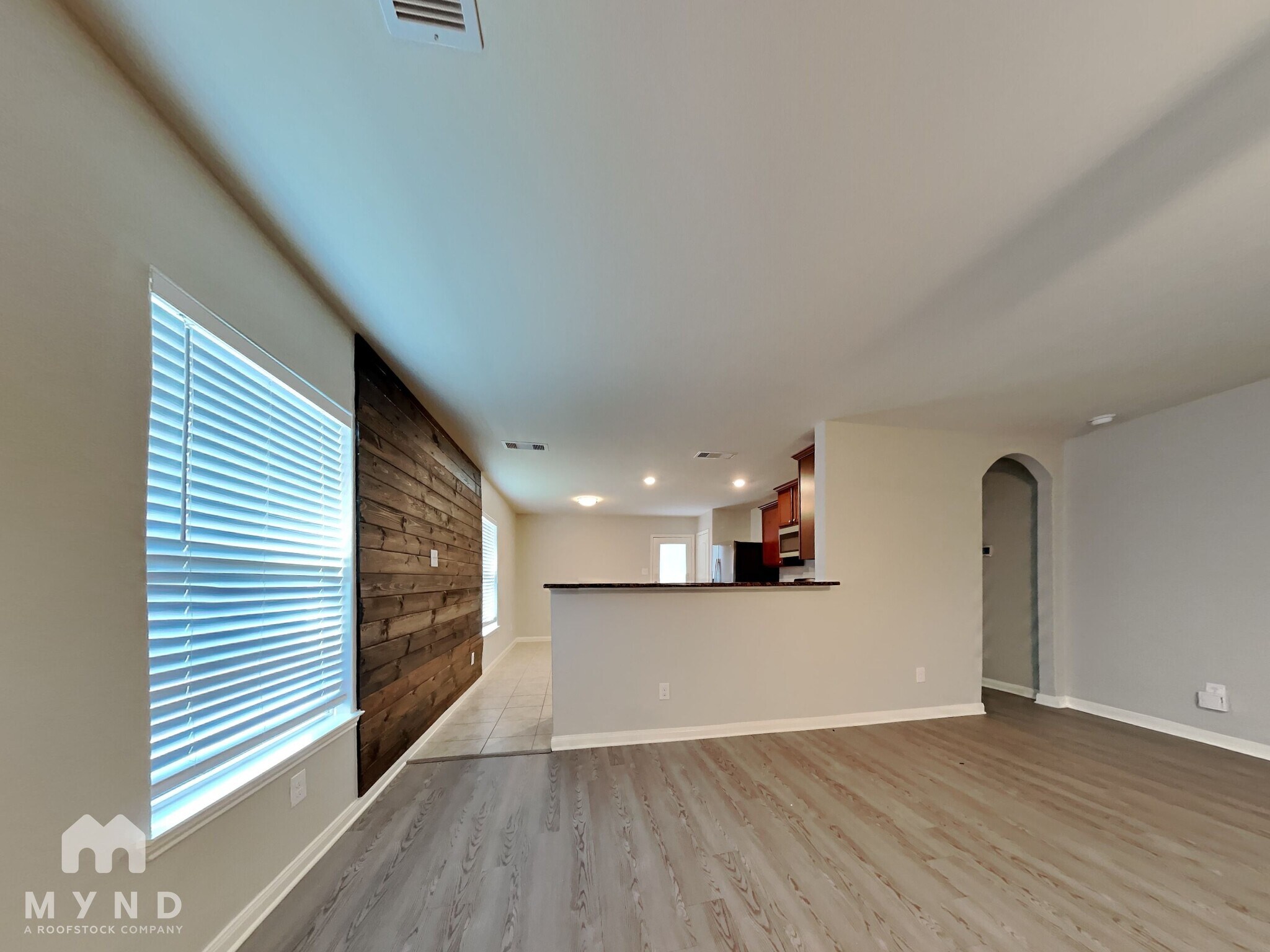 Building Photo - 5715 Rainbow Rd.