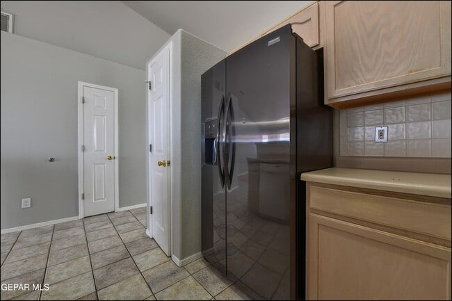 Building Photo - 7089 Black Ridge Dr