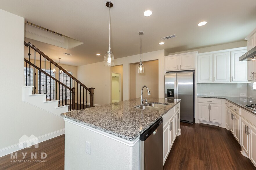 Building Photo - 3001 Damsel Sauvage Ln