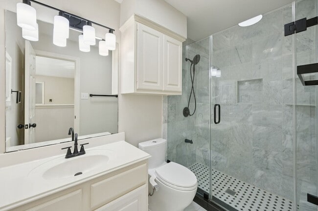 Building Photo - 3002 Autumn Cove Ct
