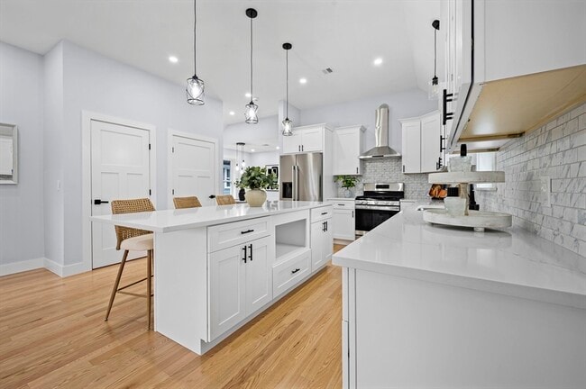 Building Photo - 69 Readville St