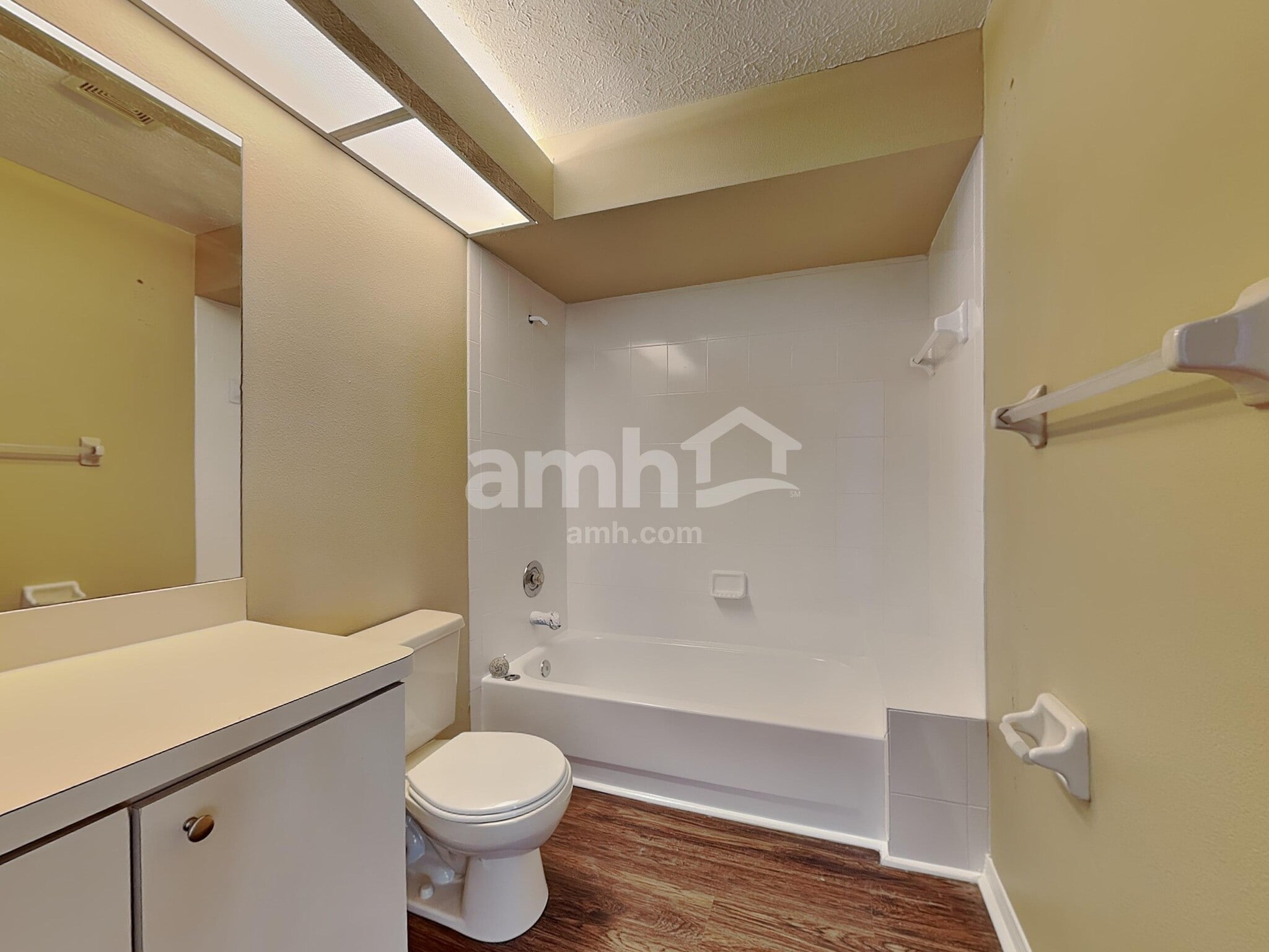 Building Photo - 7909 Hathaway Dr