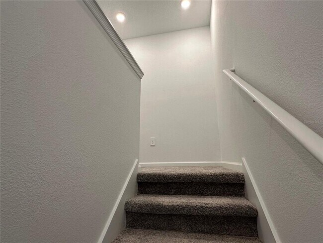 Building Photo - 8956 Swing Ln