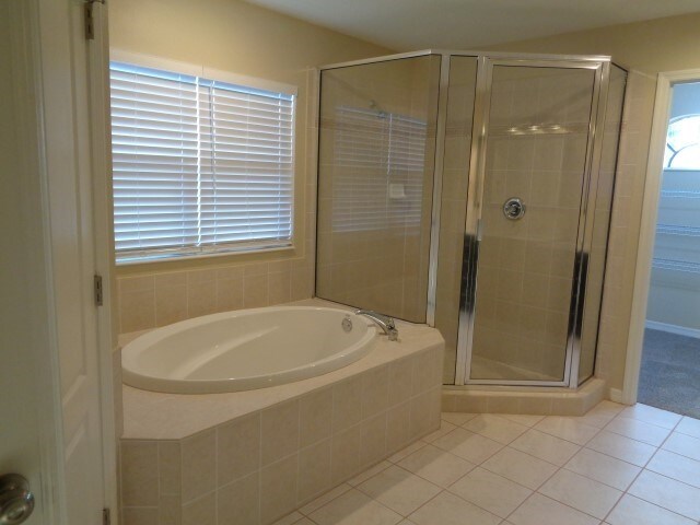 Building Photo - 8804 Founders Circle