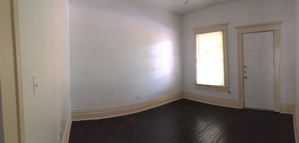 Building Photo - 4710 Reiger Ave