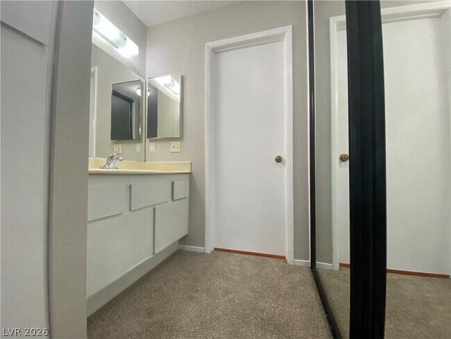Building Photo - 4805 Nara Vista Way