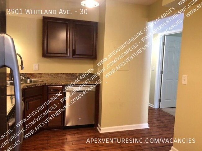 Building Photo - 3901 Whitland Ave
