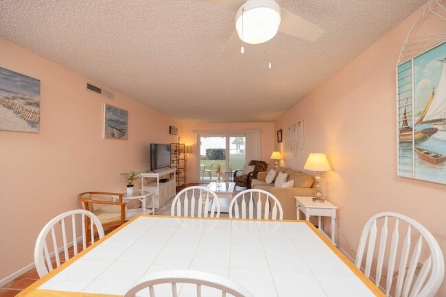 Building Photo - 4 Ocean Trace Rd