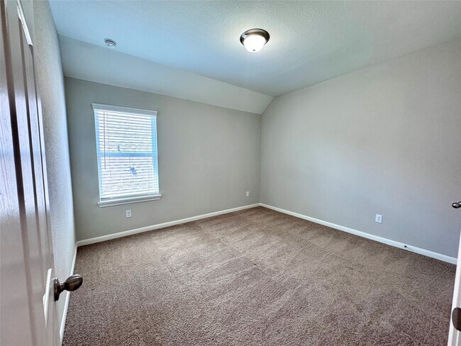 Building Photo - 24331 Bludana Ln