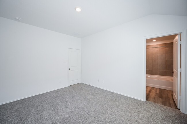 Building Photo - 1003 Vilana Rdg Ln