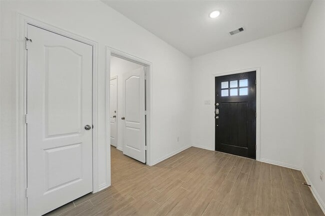 Building Photo - 31335 Horseshoe Meadow Bend Ln
