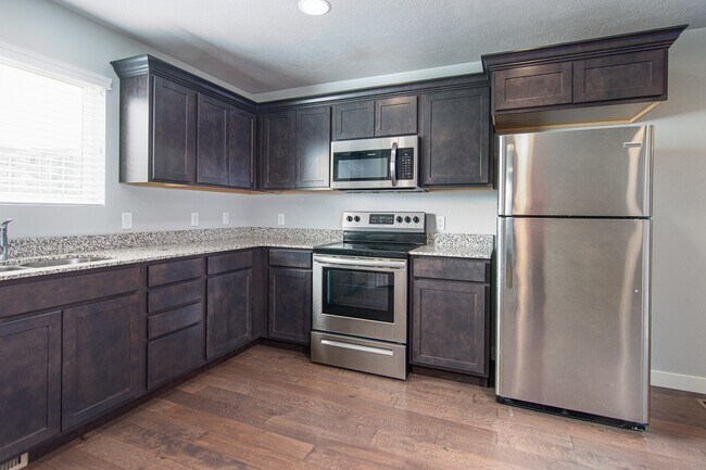 Kitchen - Herriman Townhomes - FC