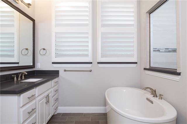 Building Photo - 8513 Pine Valley Dr