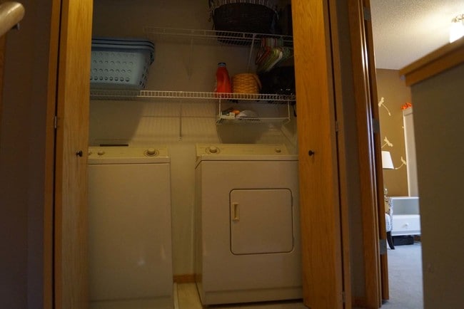 Building Photo - 18197 Warbler Ln