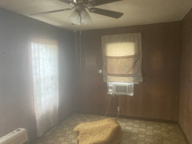 Building Photo - 1106 W 21st St