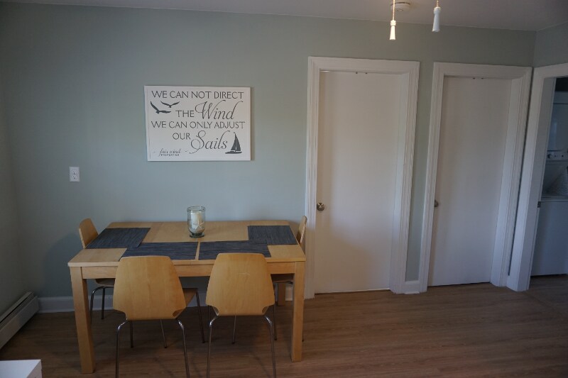 Building Photo - 303 Metacom Ave