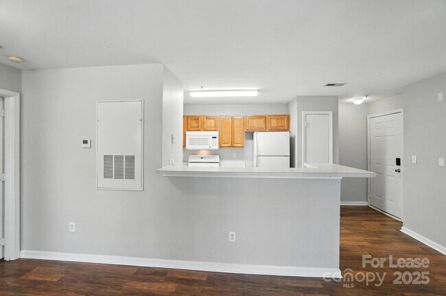 Building Photo - 9849 Campus Walk Ln