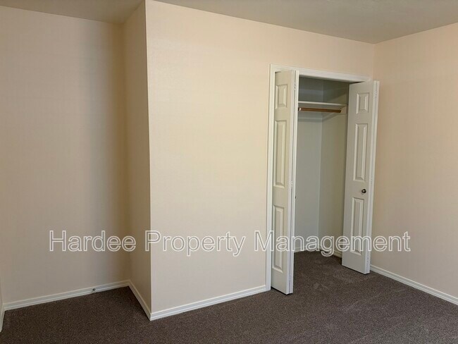 Building Photo - 677 N Kayden Way