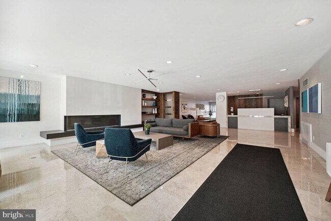 Building Photo - 4977 Battery Ln