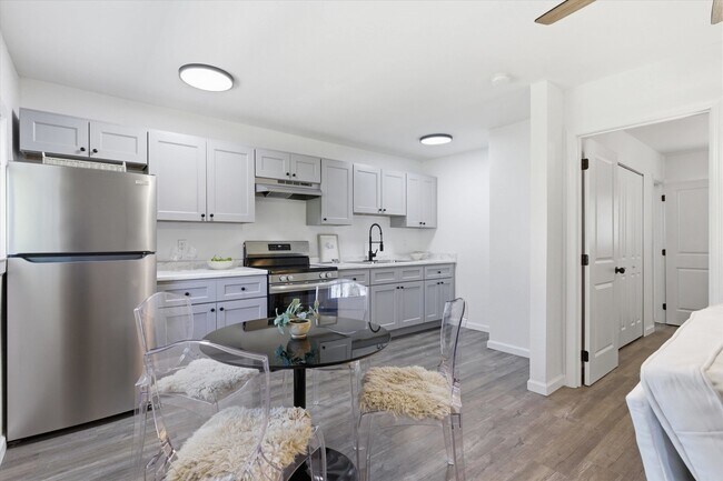 Building Photo - 1322 California St