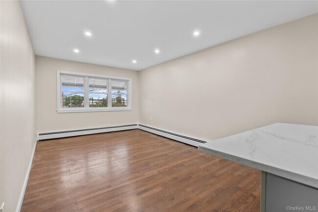 Building Photo - 401 Olmstead Ave