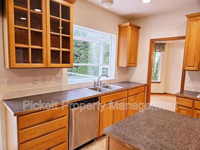 Building Photo - 5998 McCormick Woods Dr SW