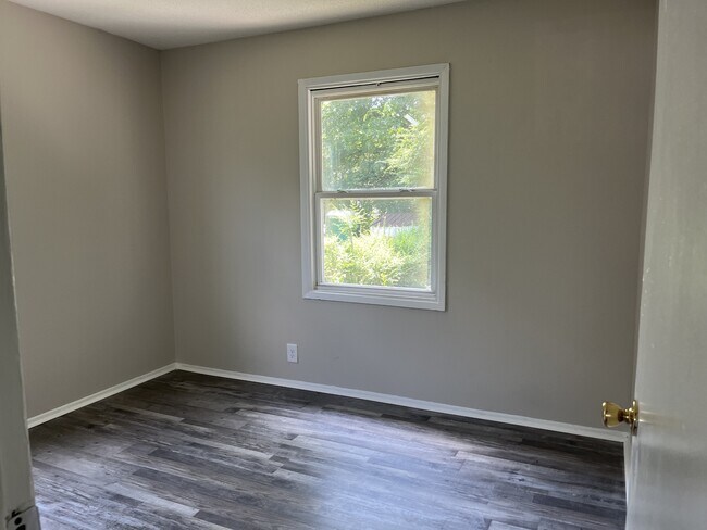 Building Photo - 4317 41st Ave N