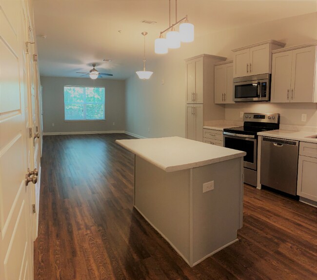 Building Photo - 4640 Crossing Ct